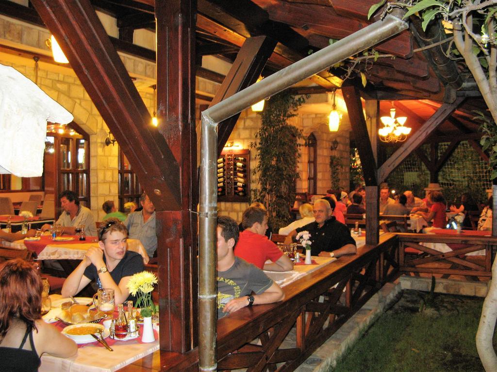 Guest House Zlatibor Budva Buitenkant foto